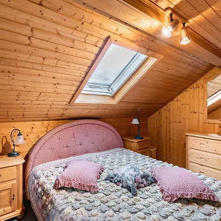 Casa vacanze Panoramic Retreat In Thuringia, Cleaning Included *